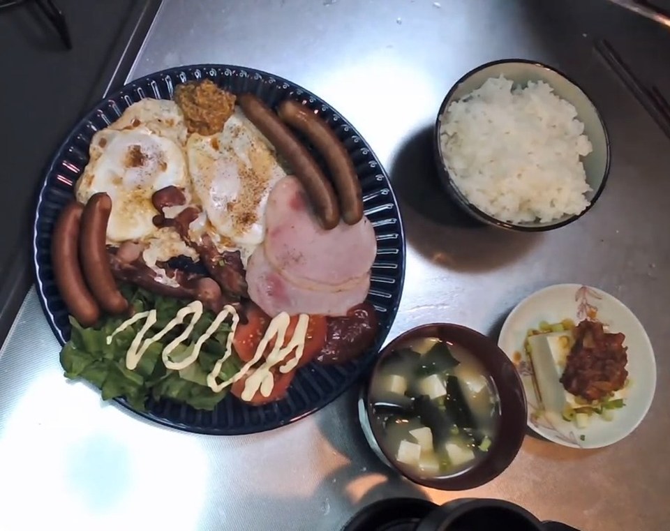 鎌倉ハムのベーコンエッグ