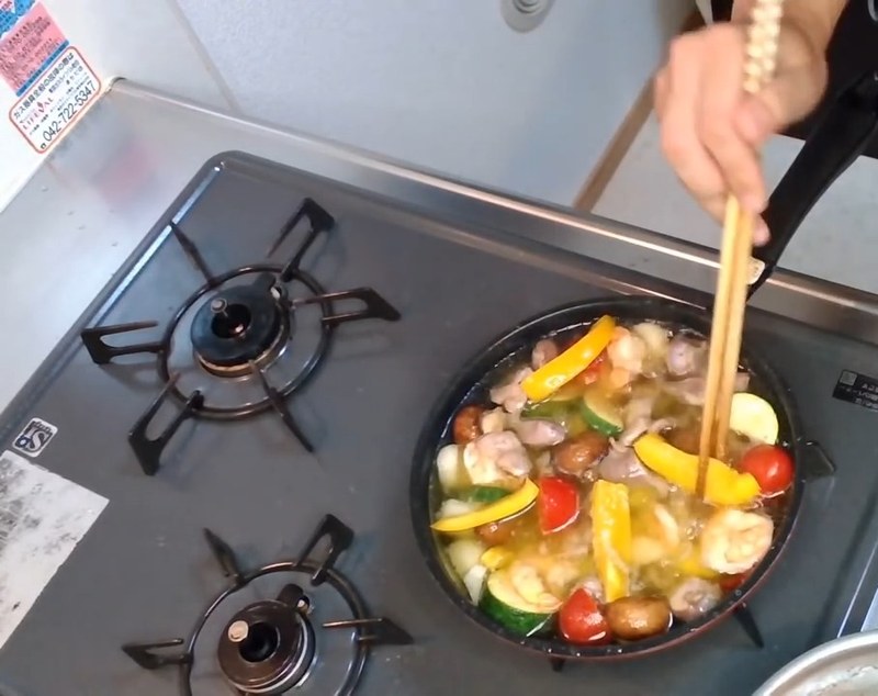 最後に強火でひと煮立ちさせる の画面
