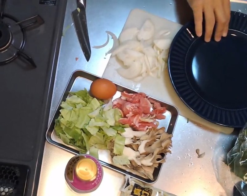 豚肉と大葉を切る の画面
