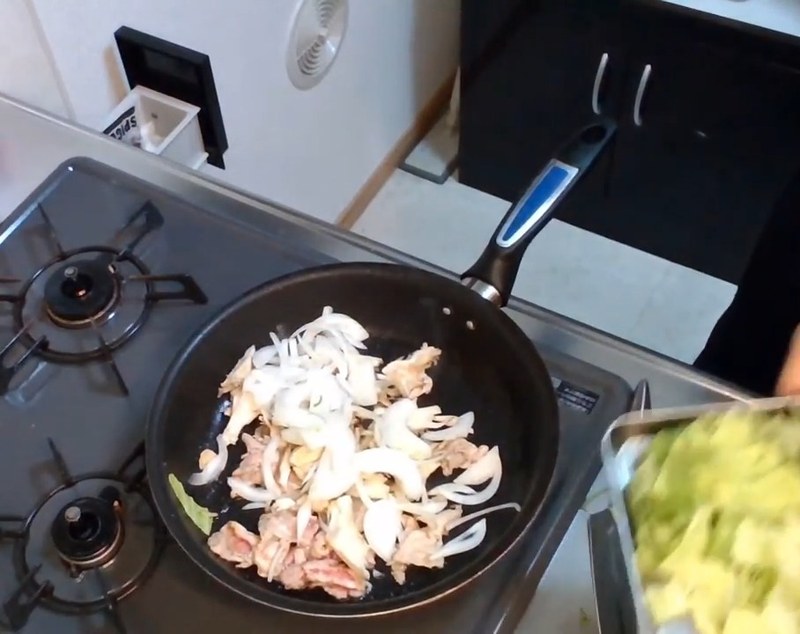 豚肉と野菜を炒める の画面
