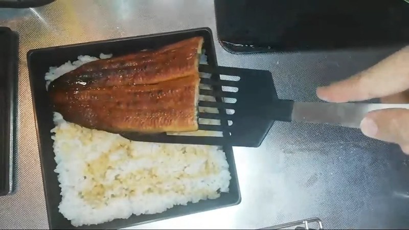ご飯にのせて盛り付ける の画面