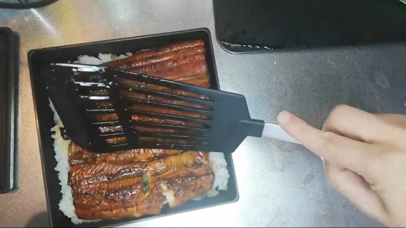 ご飯にのせて盛り付ける の画面
