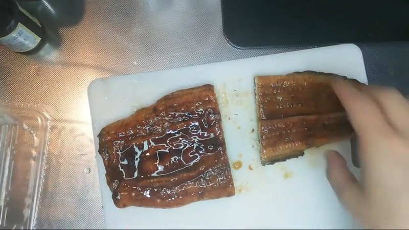うなぎを半分に切る の画面
