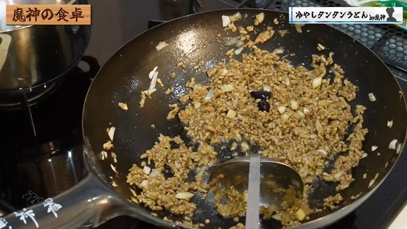 ねぎと醤油、豆板醤で仕上げる の画面