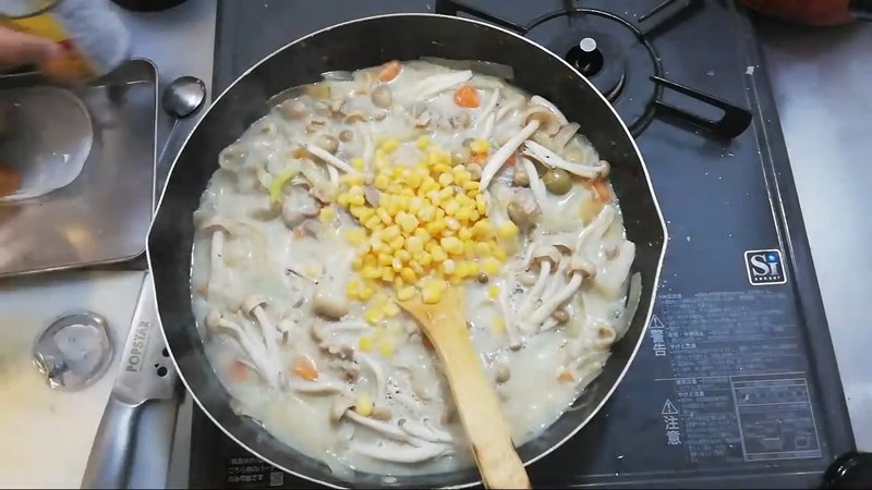 きのこ・オリーブ・とうもろこしを加える の画面
