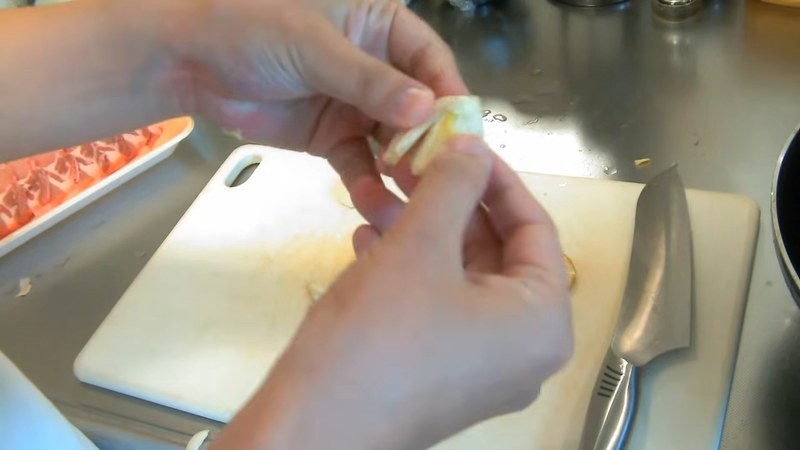 にんにくと生姜を粗みじん切りに の画面