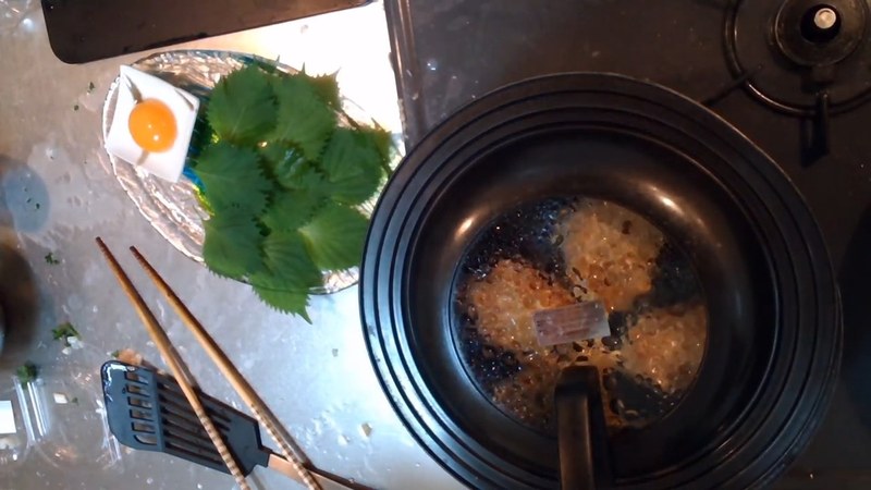 蓋をして5分蒸し焼き の画面