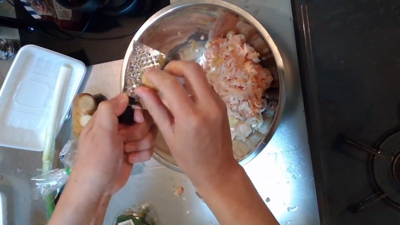 調味料としょうがを入れる の画面