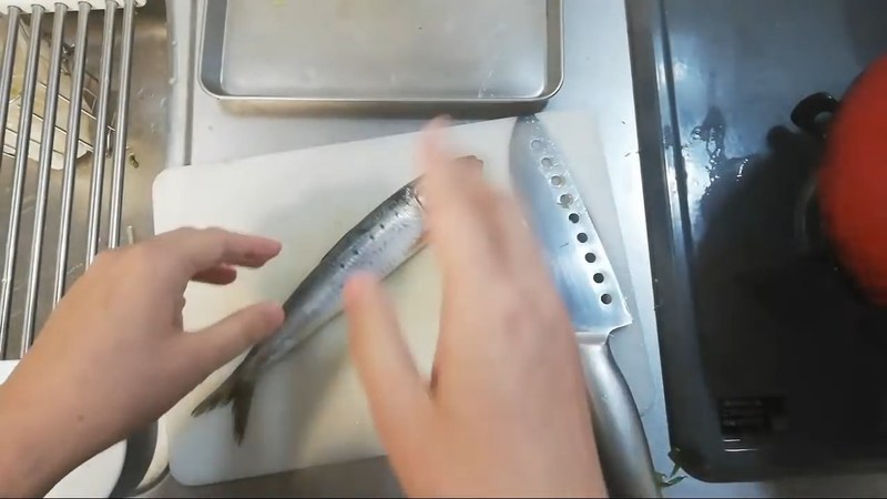 いわしの頭を落として手で開く の画面