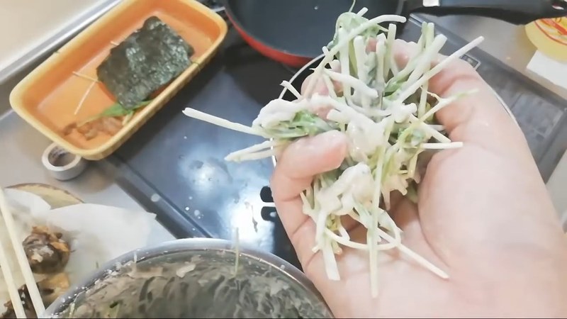 しらすと水菜を衣に混ぜる の画面