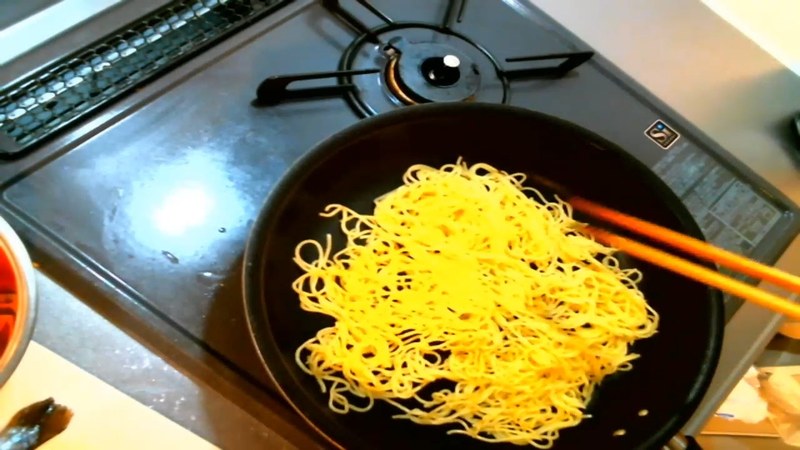 麺だけを先に強火でカリカリに焼く の画面