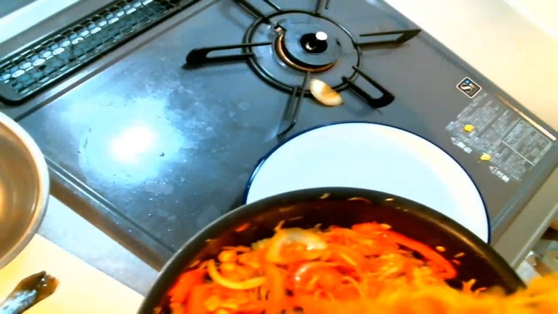 麺から皿に盛り付ける の画面