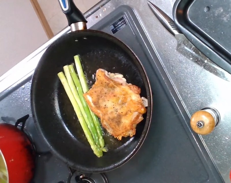 アスパラガスを一緒に焼く の画面