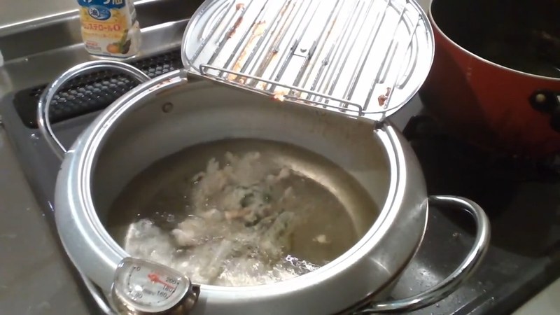 180度の油でカラッと揚げる の画面