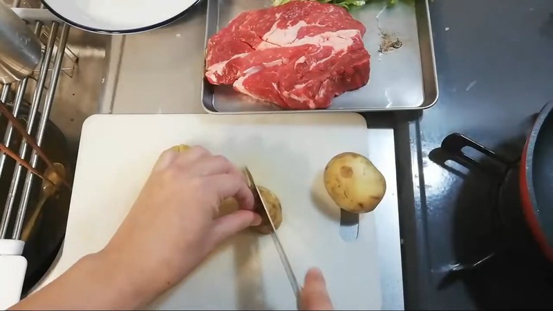 じゃがいもを乱切りにして下味をつける の画面