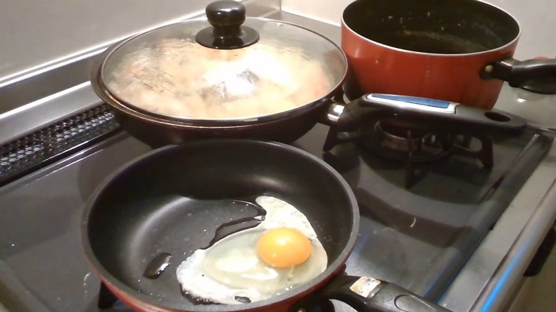目玉焼きを焼く の画面