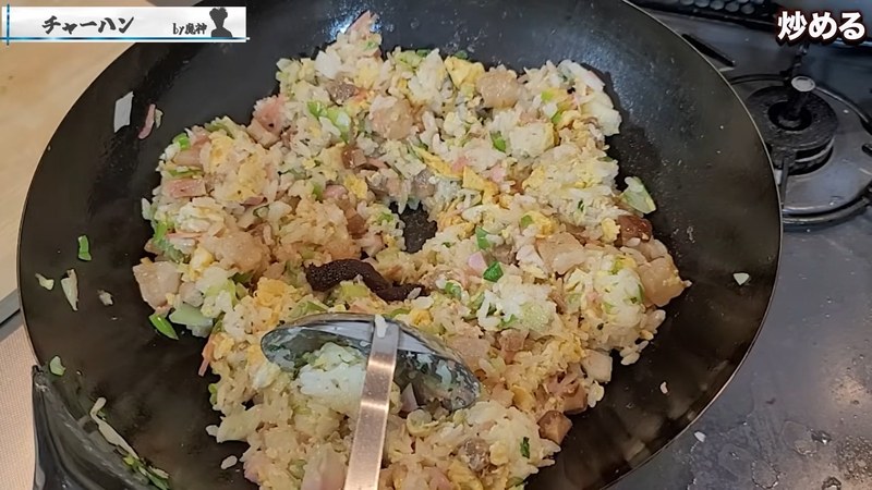 塩コショウ・XO醤・オイスターソースで味付けする の画面