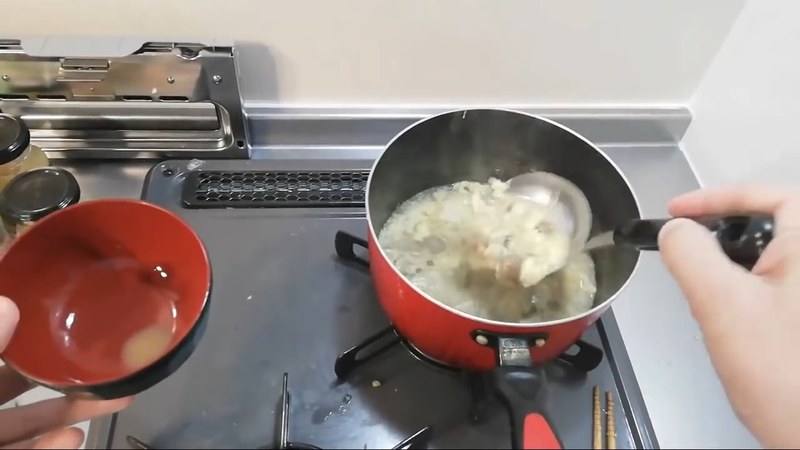 強火にして卵を回し入れる の画面