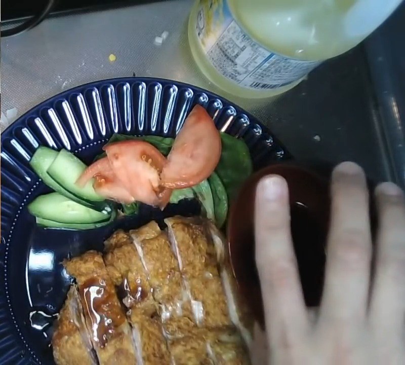甘酢をかけ、たっぷりタルタルソースをのせて完成 の画面