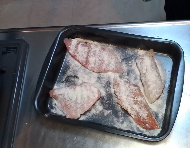 小麦粉を薄くまとわせる の画面