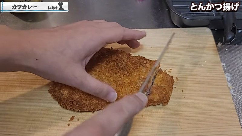 カツを切ってソースをかける の画面