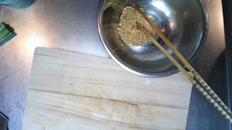 納豆にたれとからしを混ぜておく の画面